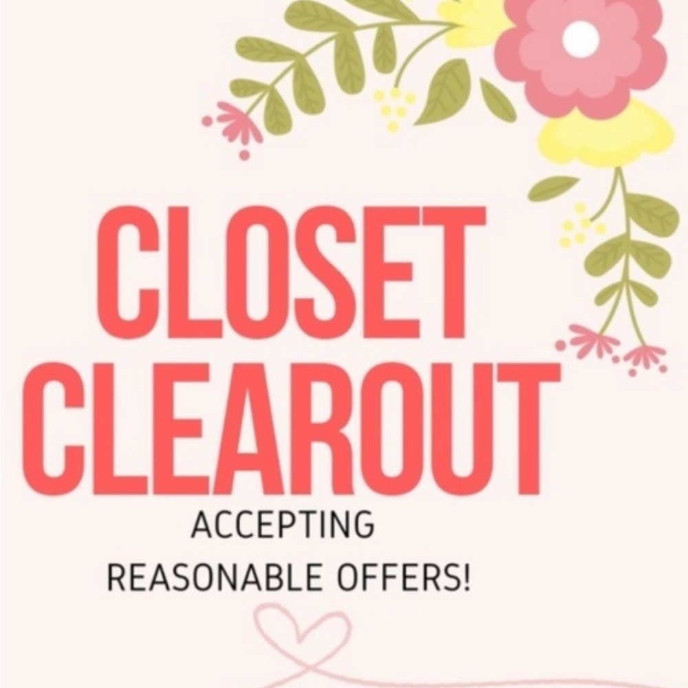 ACCEPTING ALL REASONABLE OFFERS💗🌸